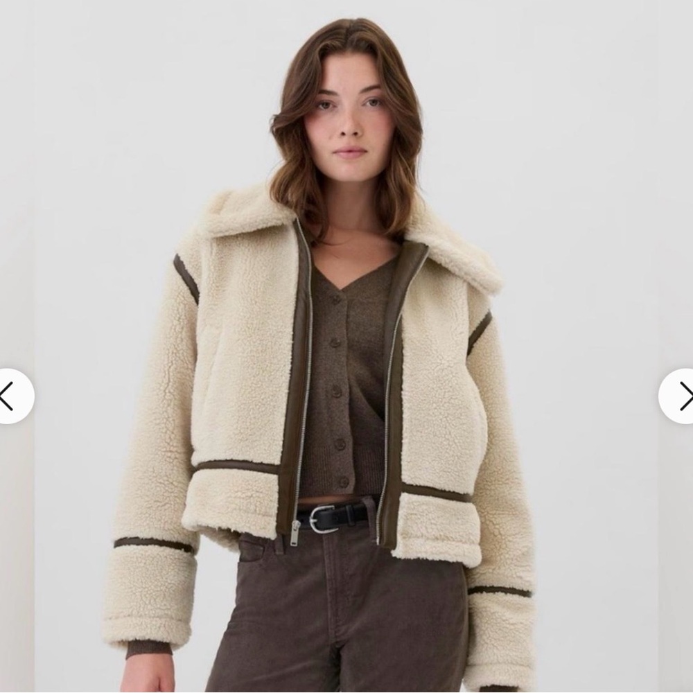 Gap Women's Sherpa Cream and Brown Coat size M
